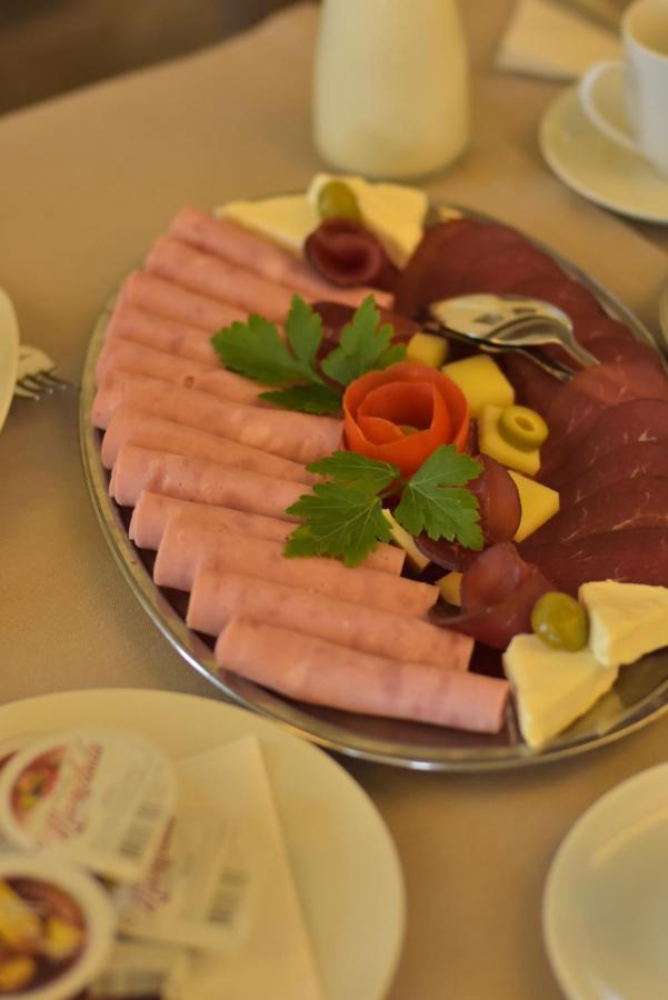 Luznjanin Restoran I Sobe Hotel Josanicka Banja Buitenkant foto